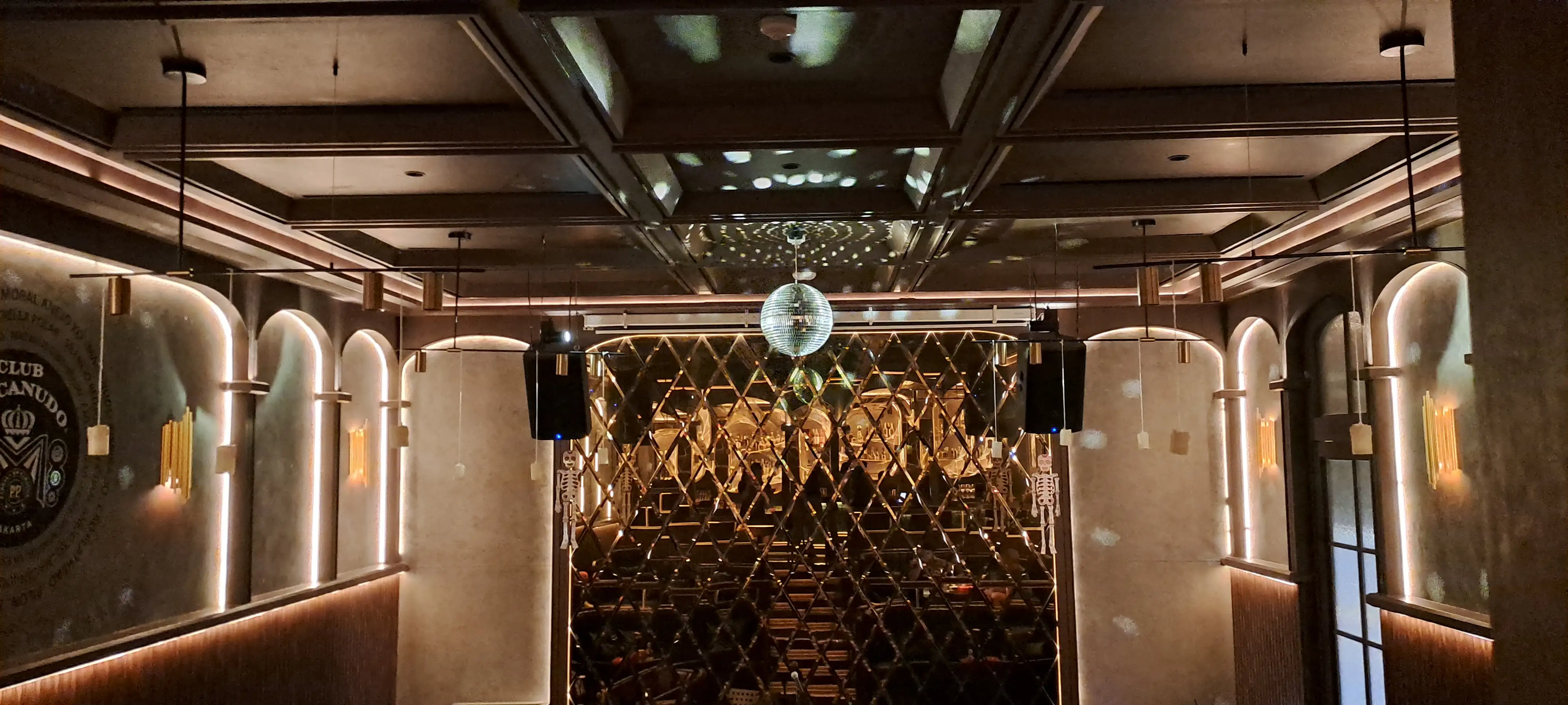 Bar Lounge